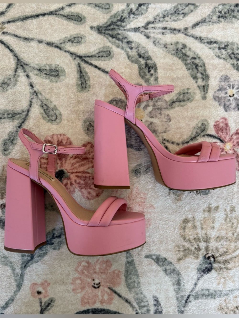 Steve Madden heels - Picture 3 of 6